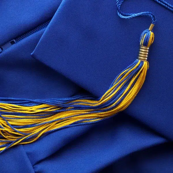 graduation gowns uae
